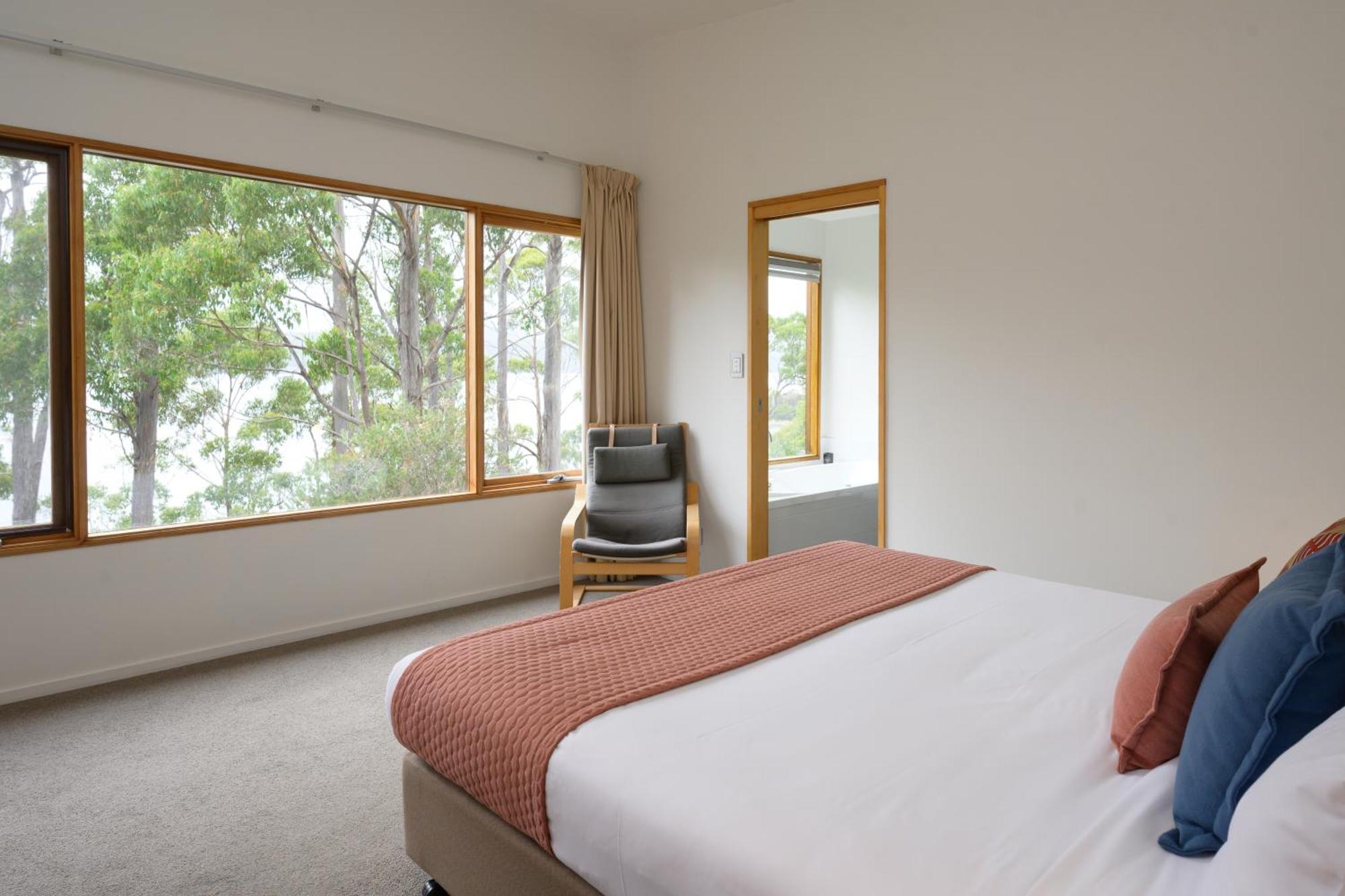 Stewarts Bay Lodge Port Arthur Exterior photo